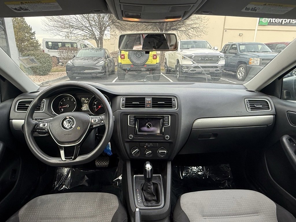 Used 2017 Volkswagen Jetta S image 21