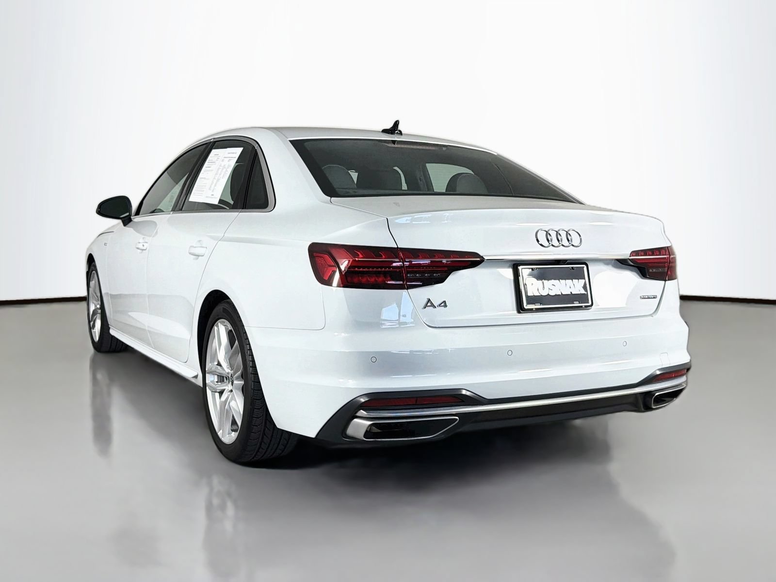 Used 2023 Audi A4 2.0T Premium w/ Convenience Package AWD/4WD image 5