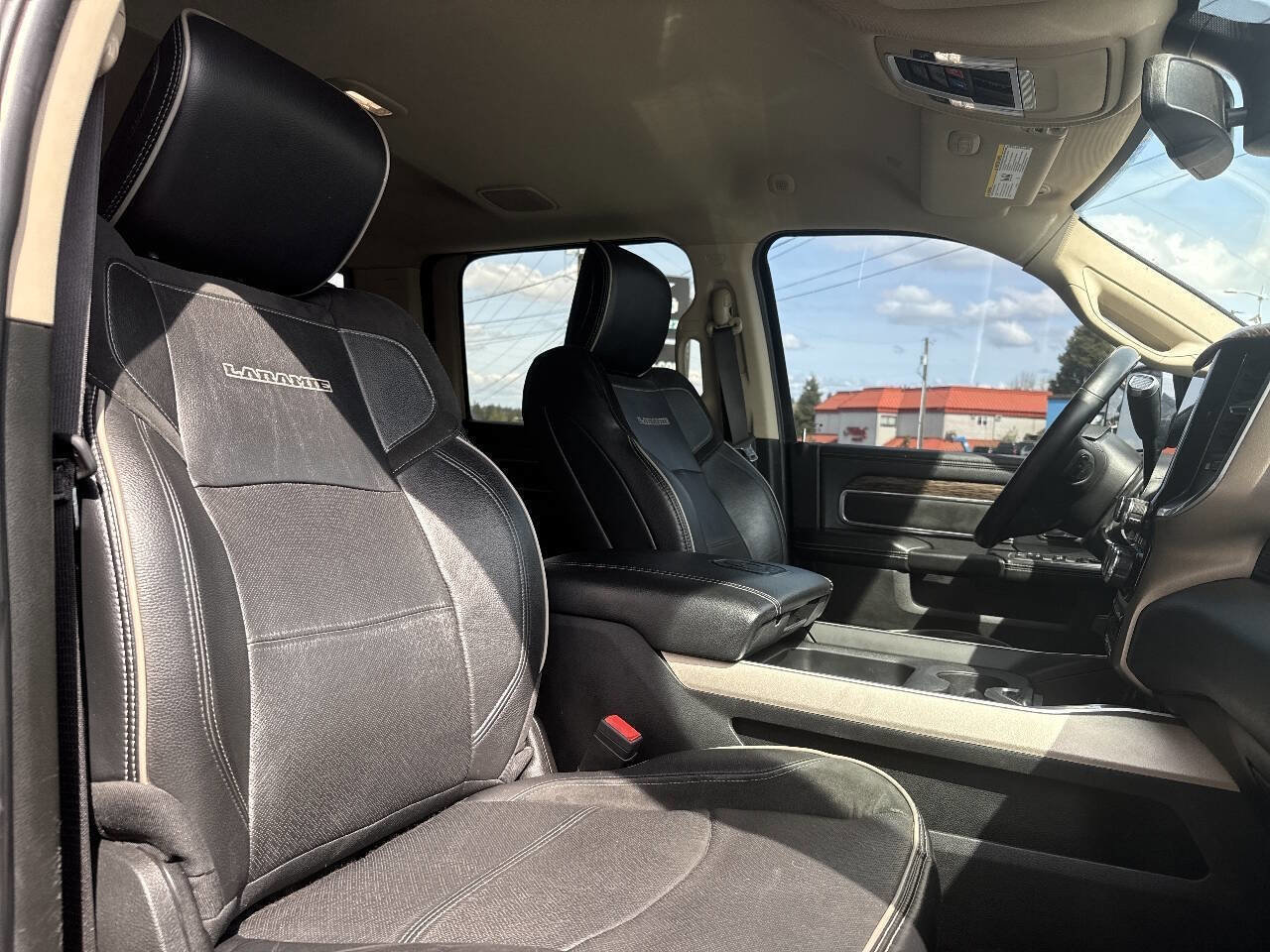 Used 2021 RAM 3500 Laramie AWD/4WD image 18