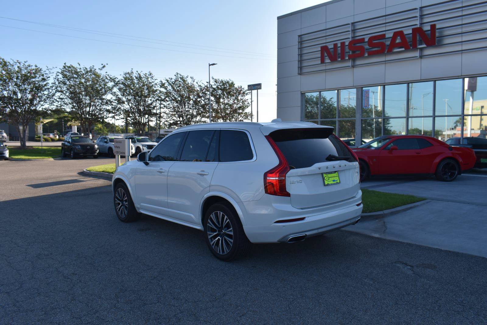Used 2021 Volvo XC90 T5 Momentum w/ Protection Package Premier FWD image 6