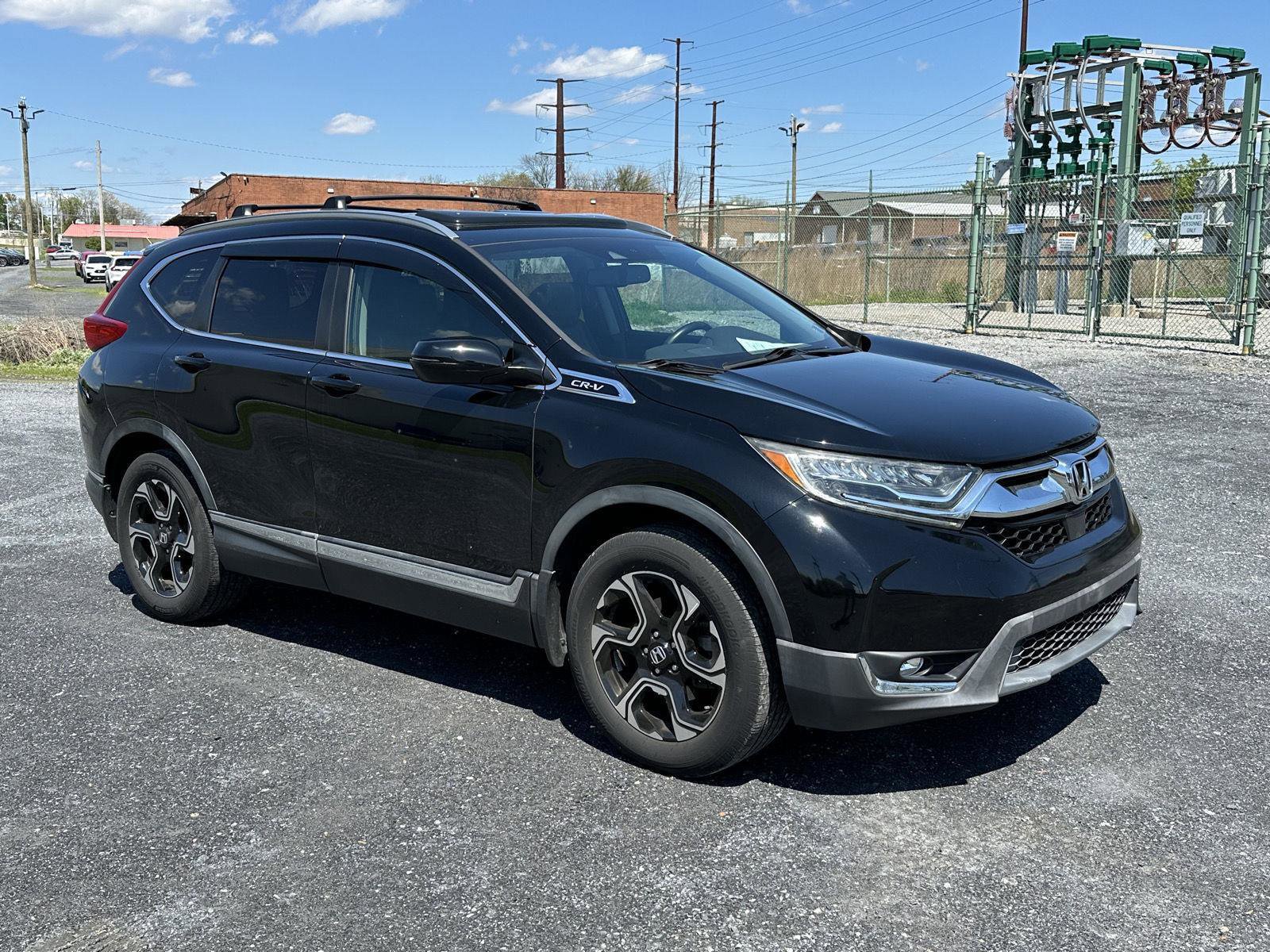 Used 2018 Honda CR-V Touring image 2