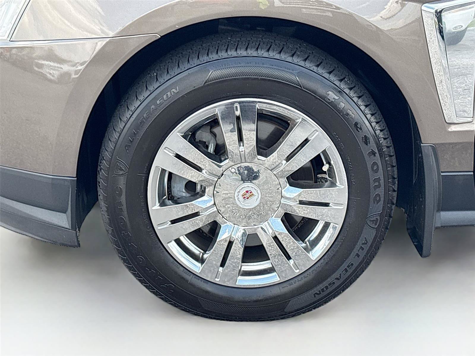 Used 2016 Cadillac SRX Luxury w/ Driver Awareness Package FWD image 33
