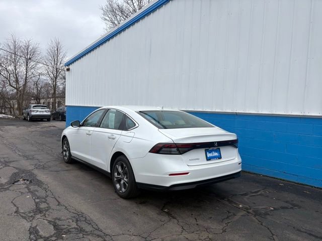 Used 2024 Honda Accord EX image 4