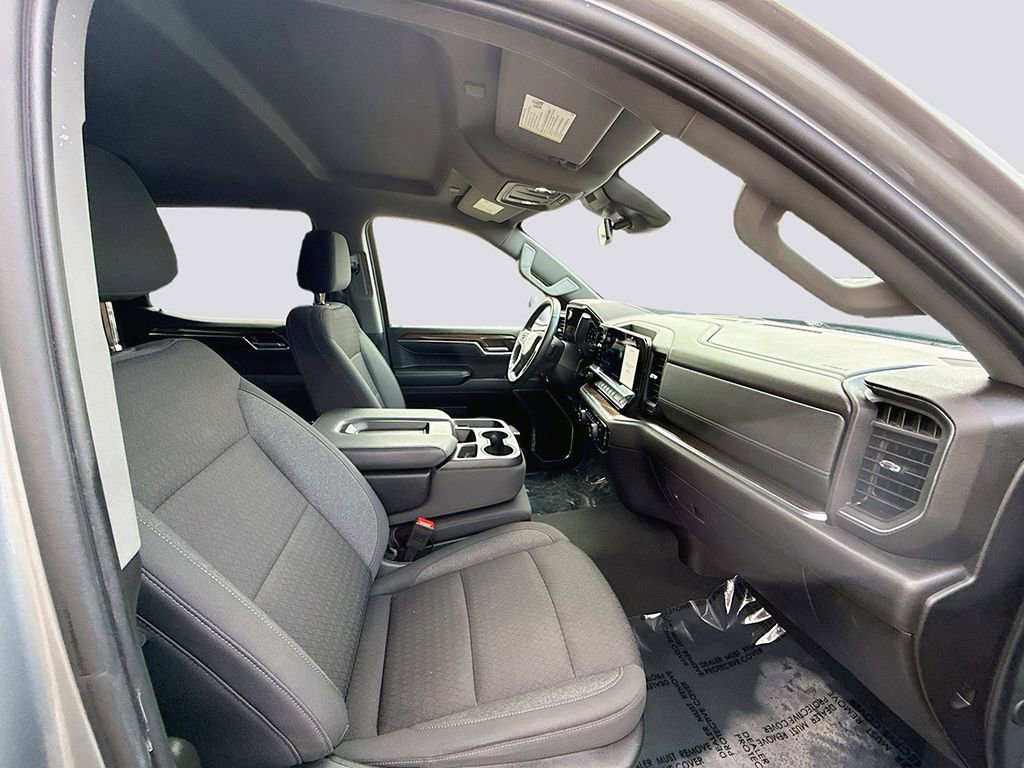 Used 2024 Chevrolet Silverado 1500 LT w/ Protection Package image 18