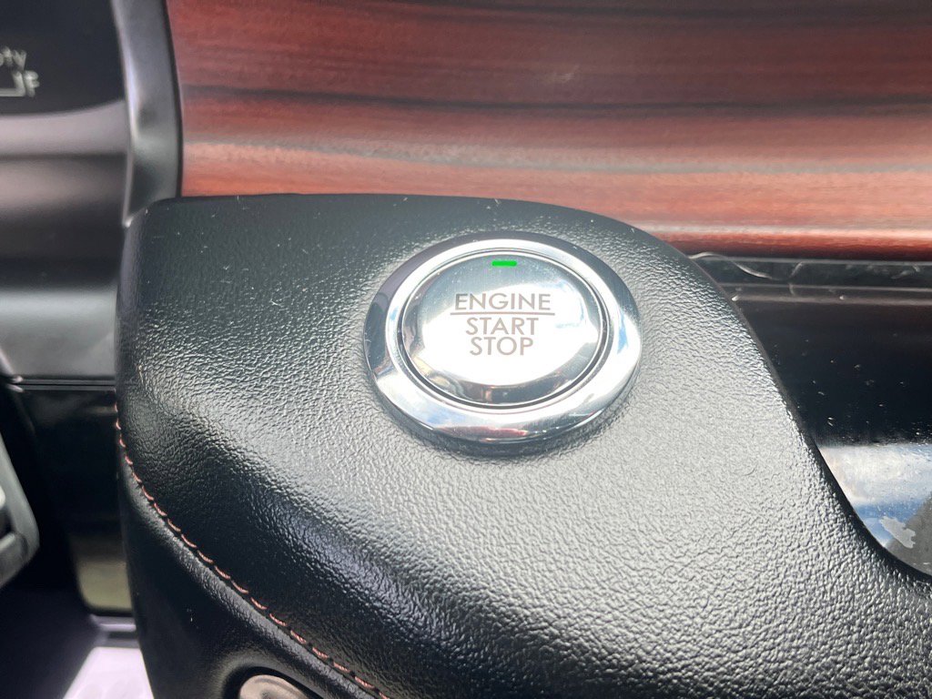 Used 2022 Lincoln Aviator Reserve w/ Equipment Group 201A image 9