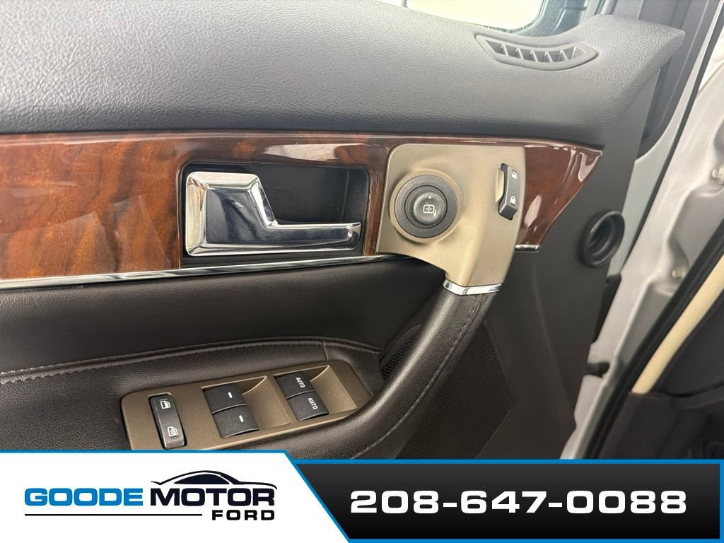 Used 2013 Lincoln MKX AWD image 9