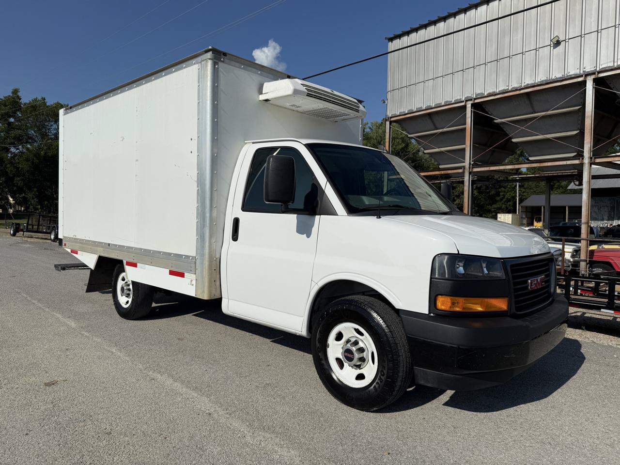 Used 2019 GMC Savana 3500 w/ Power Convenience Package RWD image 10