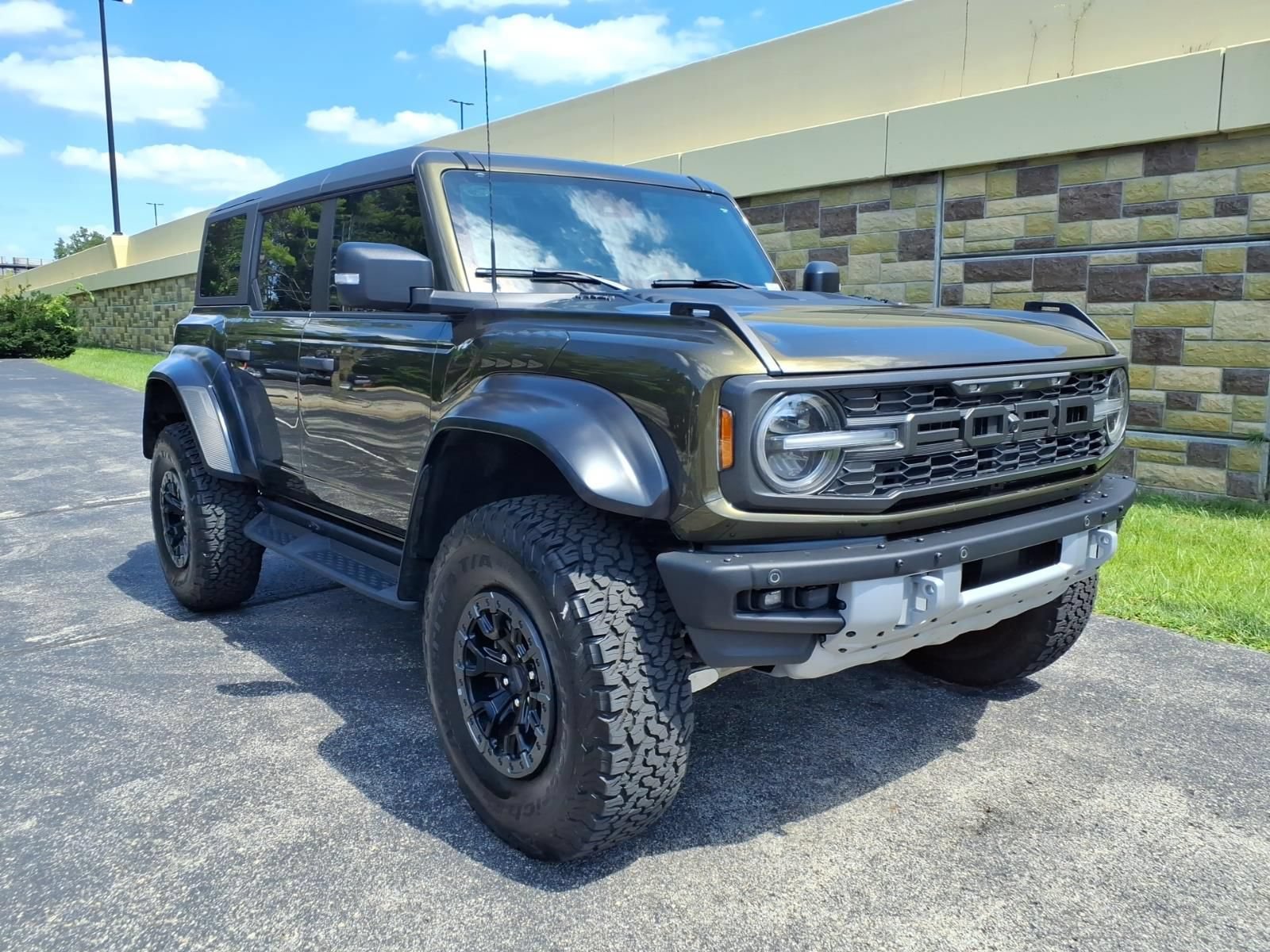 Used 2024 Ford Bronco Raptor w/ Interior Carbon Fiber Pack 6 AWD/4WD image 2