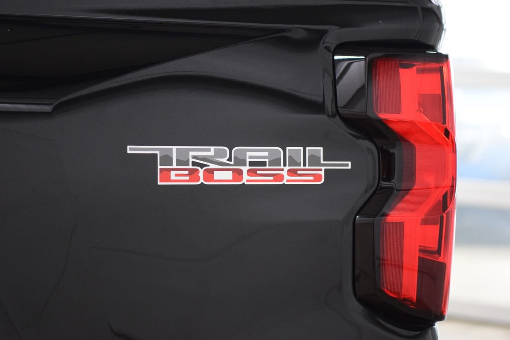 New 2026 Chevrolet Colorado Trail Boss AWD/4WD image 24