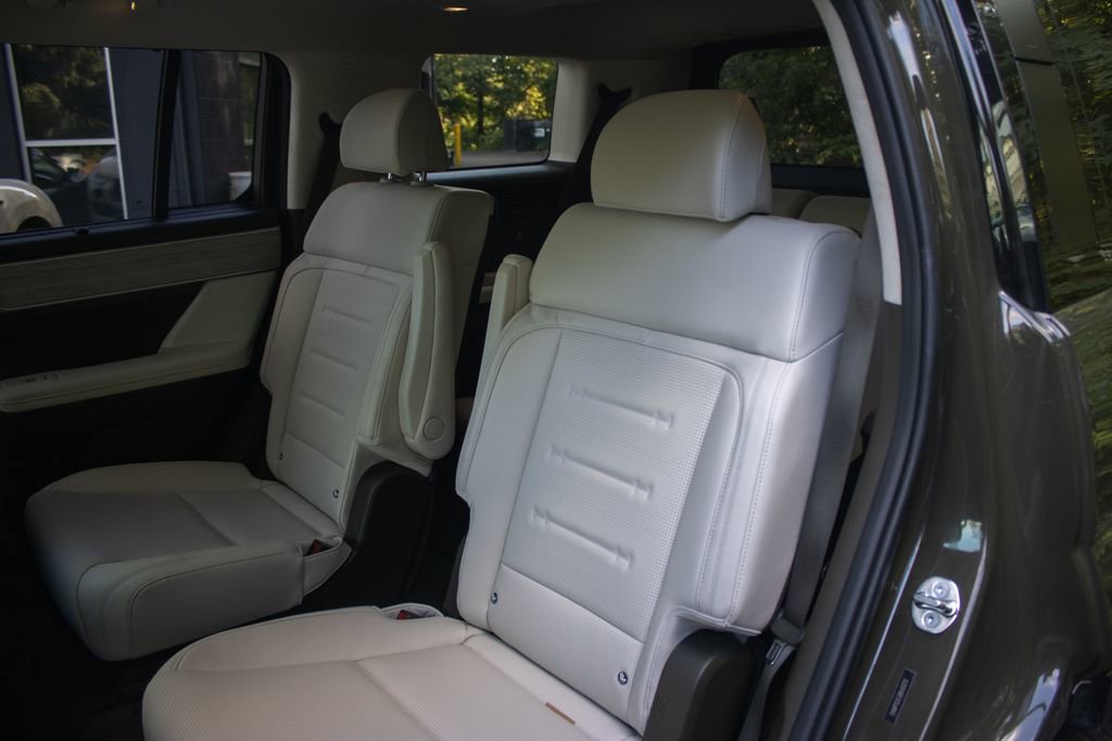 Used 2024 Hyundai Santa Fe Calligraphy image 18