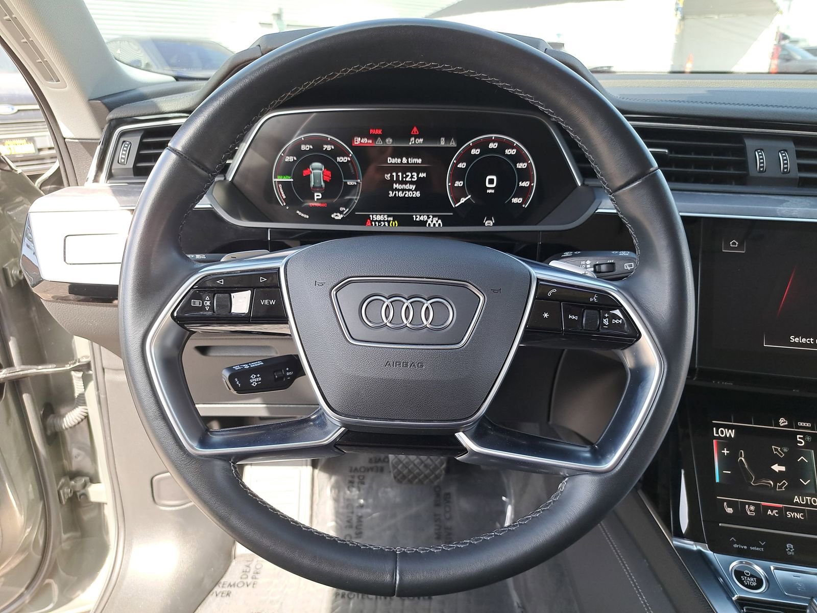 Certified 2024 Audi Q8 e-tron Premium Plus w/ Premium Plus Package image 19
