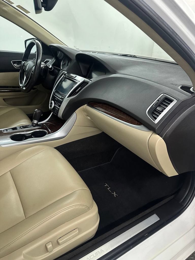 Used 2019 Acura TLX FWD image 31