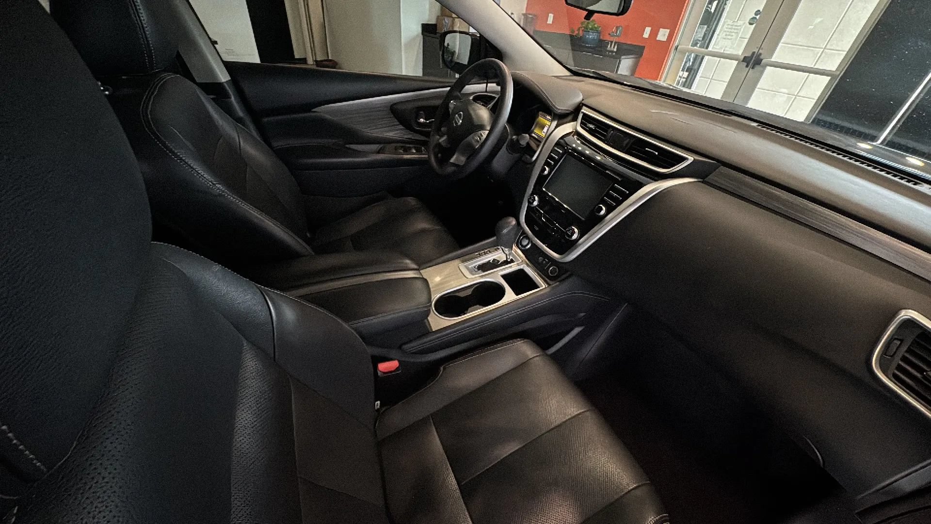 Used 2018 Nissan Murano S FWD image 18