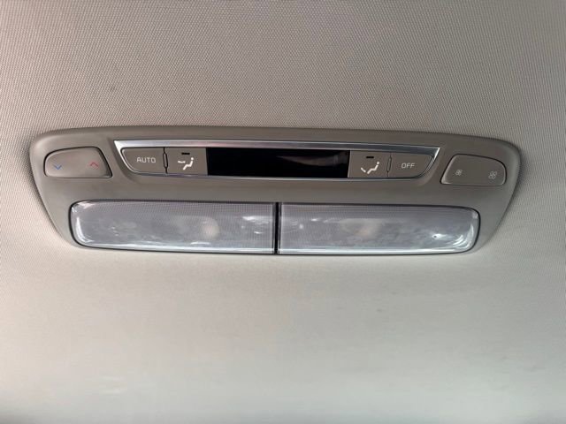 Used 2023 Kia Telluride S image 16