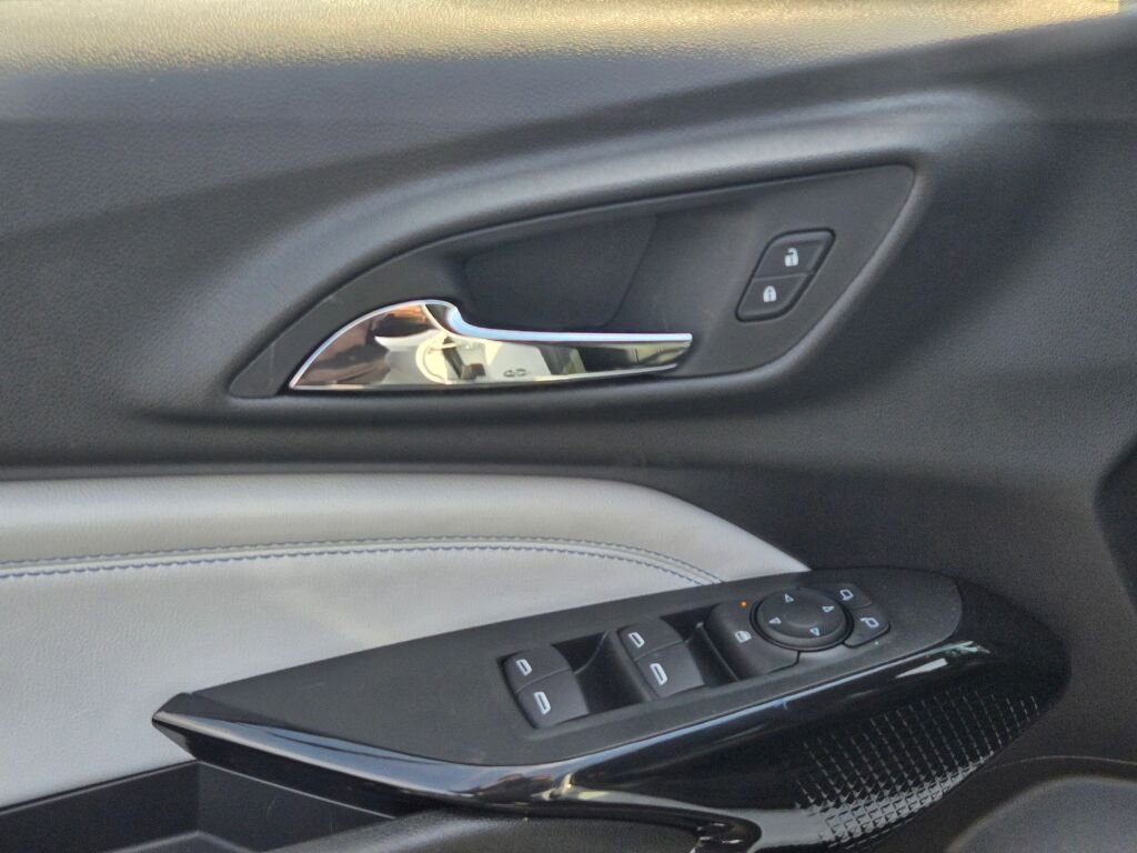 New 2026 Chevrolet Trax LT image 18