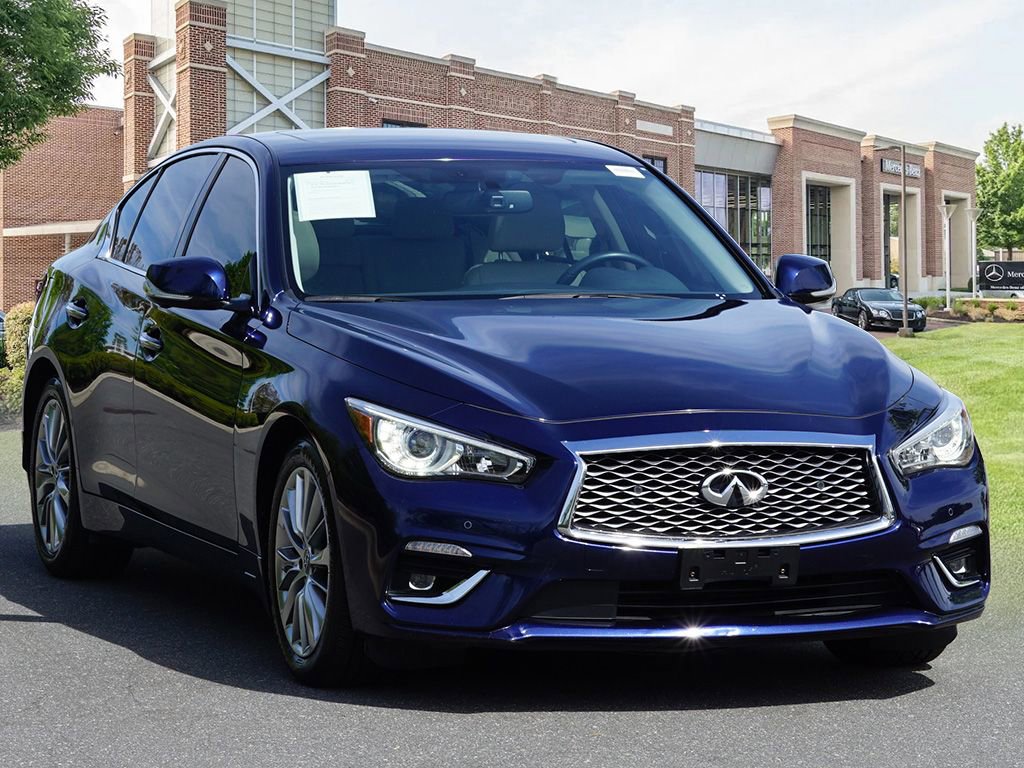 Used 2022 INFINITI Q50 Luxe w/ Cargo Package AWD/4WD image 3