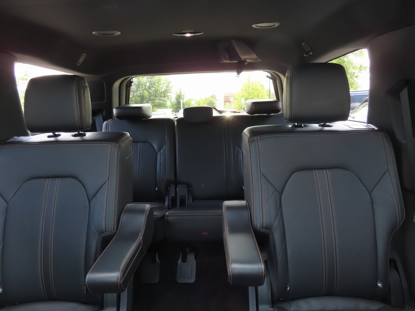 Used 2023 Ford Expedition Platinum image 42
