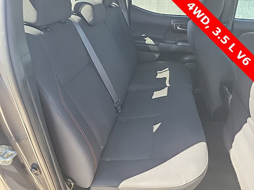 Used 2020 Toyota Tacoma TRD Sport image 34