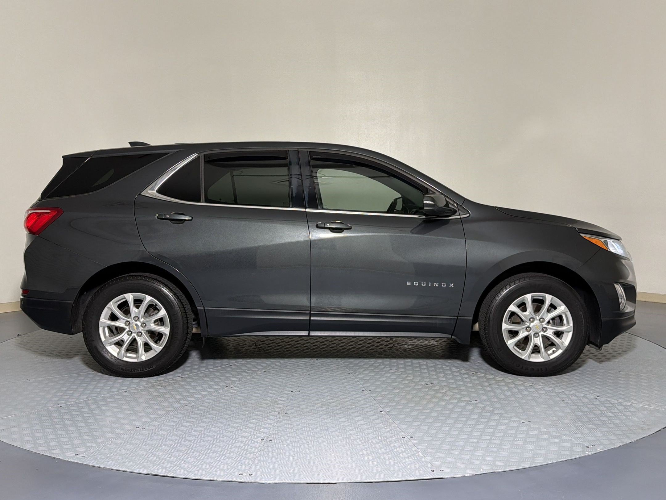 Used 2018 Chevrolet Equinox LT FWD image 7
