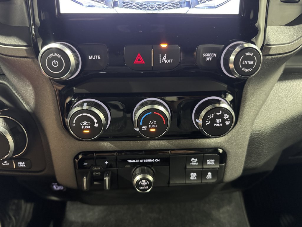New 2027 RAM 1500 Tradesman w/ Off Road Group AWD/4WD image 32