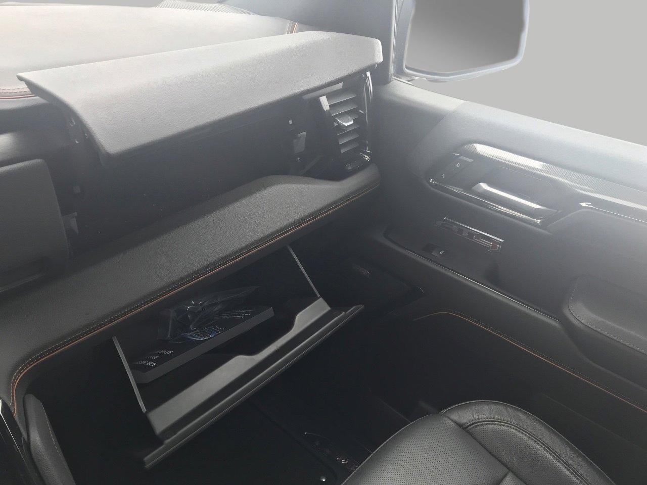 Certified 2024 GMC Sierra 1500 AT4 w/ AT4 Premium Package image 34