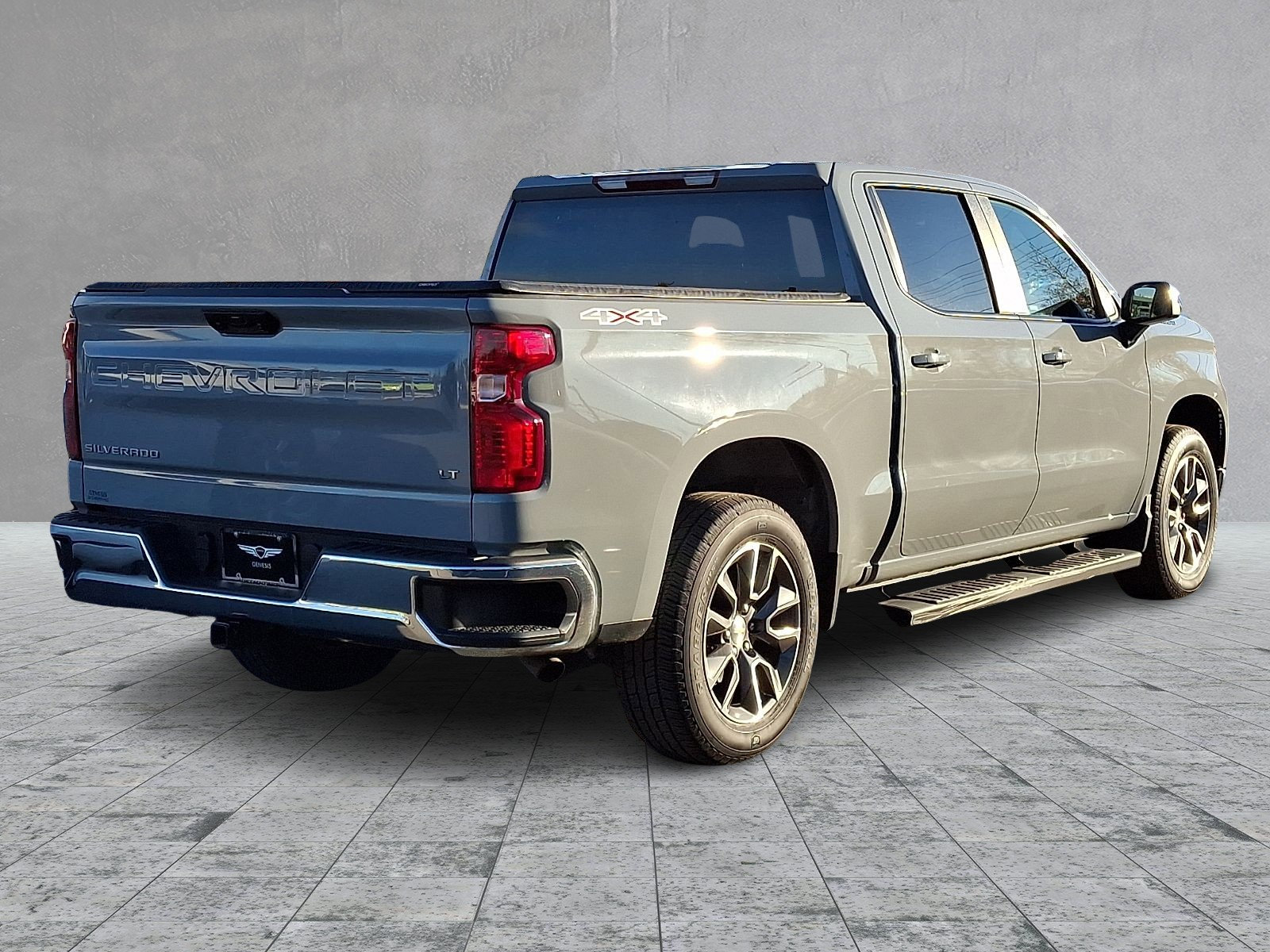 Used 2024 Chevrolet Silverado 1500 LT image 12