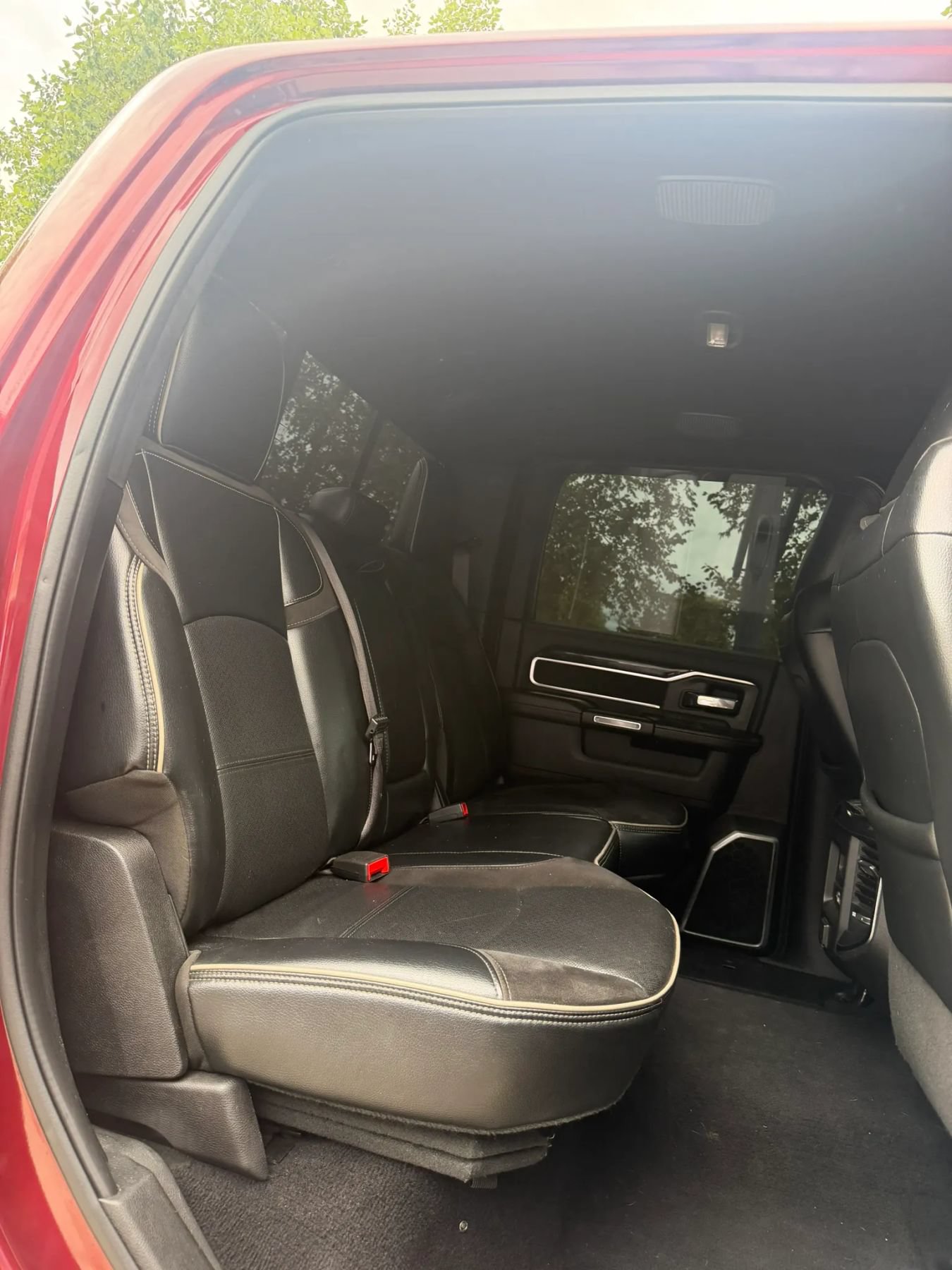 Used 2019 RAM 2500 Laramie AWD/4WD image 13