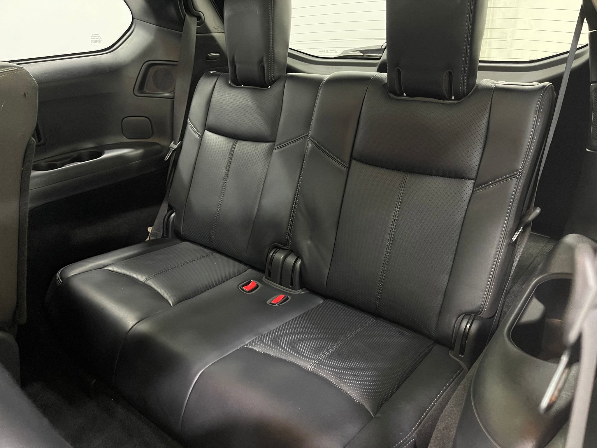 Used 2019 Nissan Pathfinder Platinum w/ Cargo Package image 31