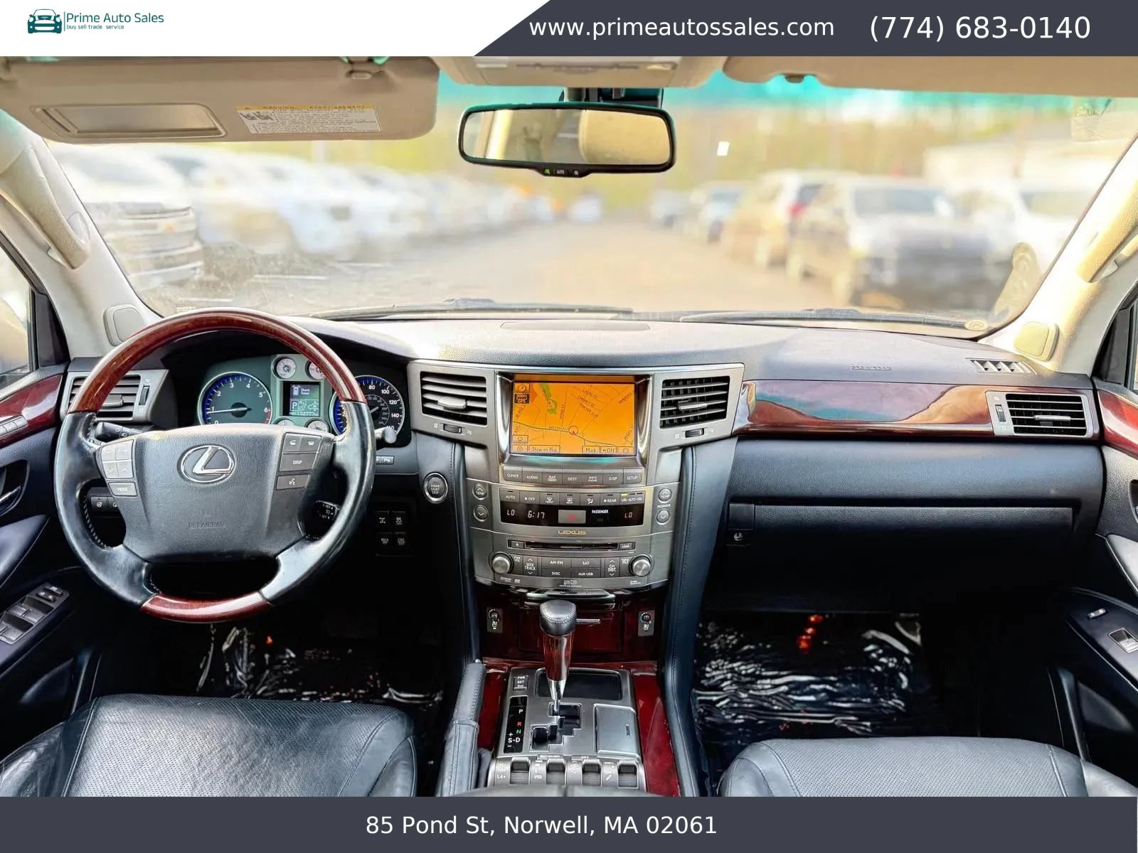 Used 2011 Lexus LX 570 4WD w/ Luxury Pkg image 26