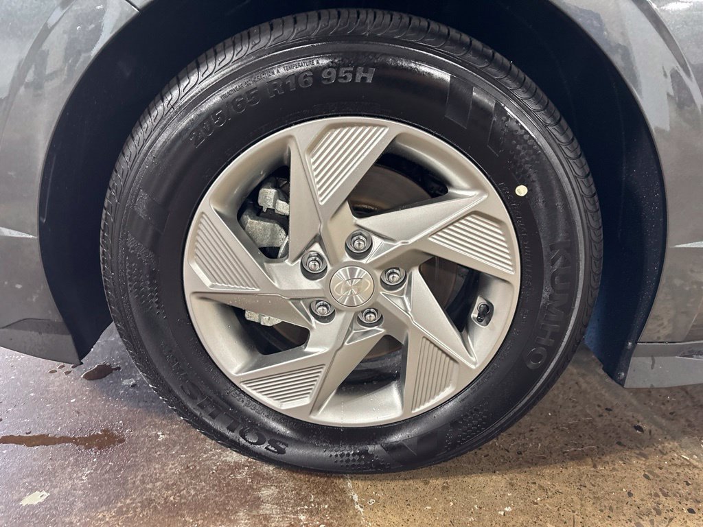 New 2026 Hyundai Sonata SE FWD image 10