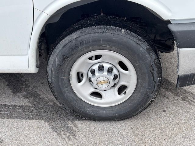 New 2025 Chevrolet Express 3500 w/ Power Convenience Package image 11