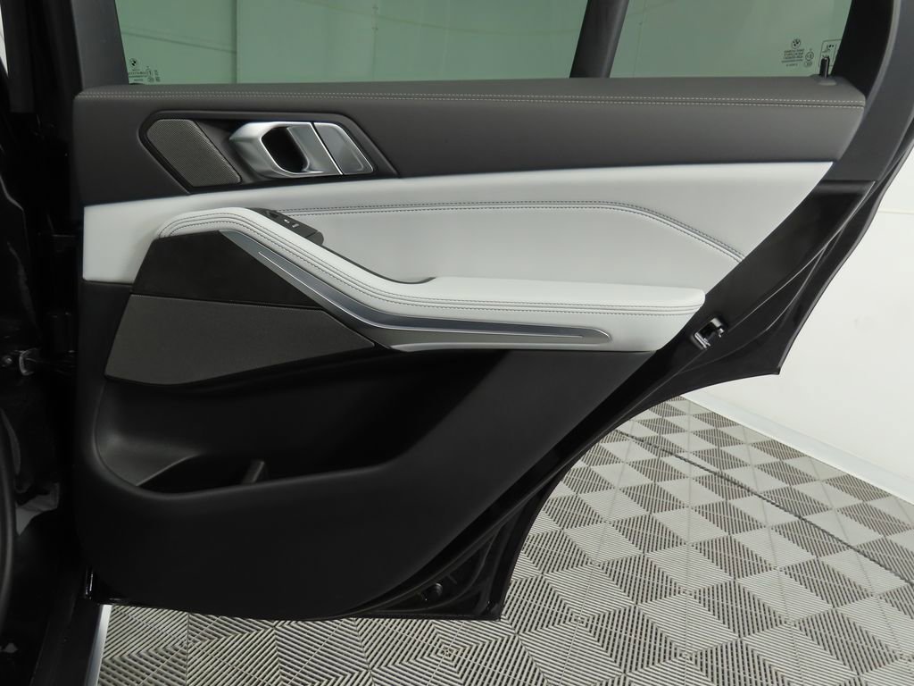 New 2026 BMW X5 sDrive40i w/ Premium Package image 28