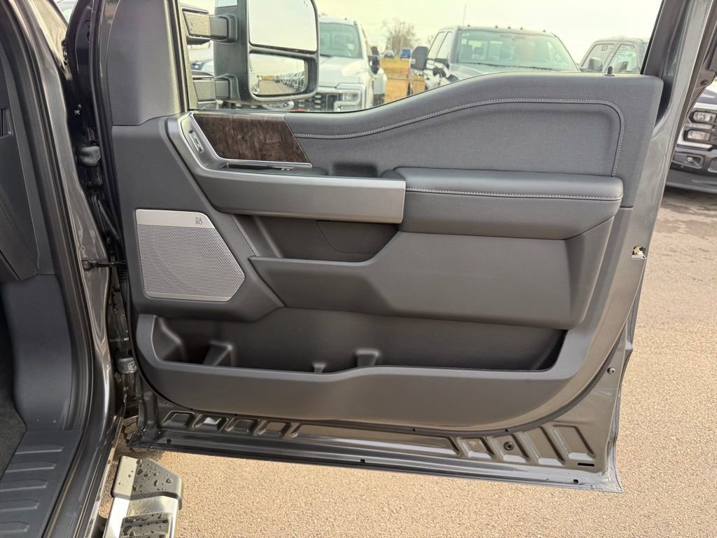 New 2026 Ford F350 Lariat w/ Lariat Premium Package image 19