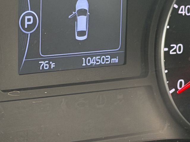 Used 2017 Kia Optima LX w/ Driver Convenience Package FWD image 9