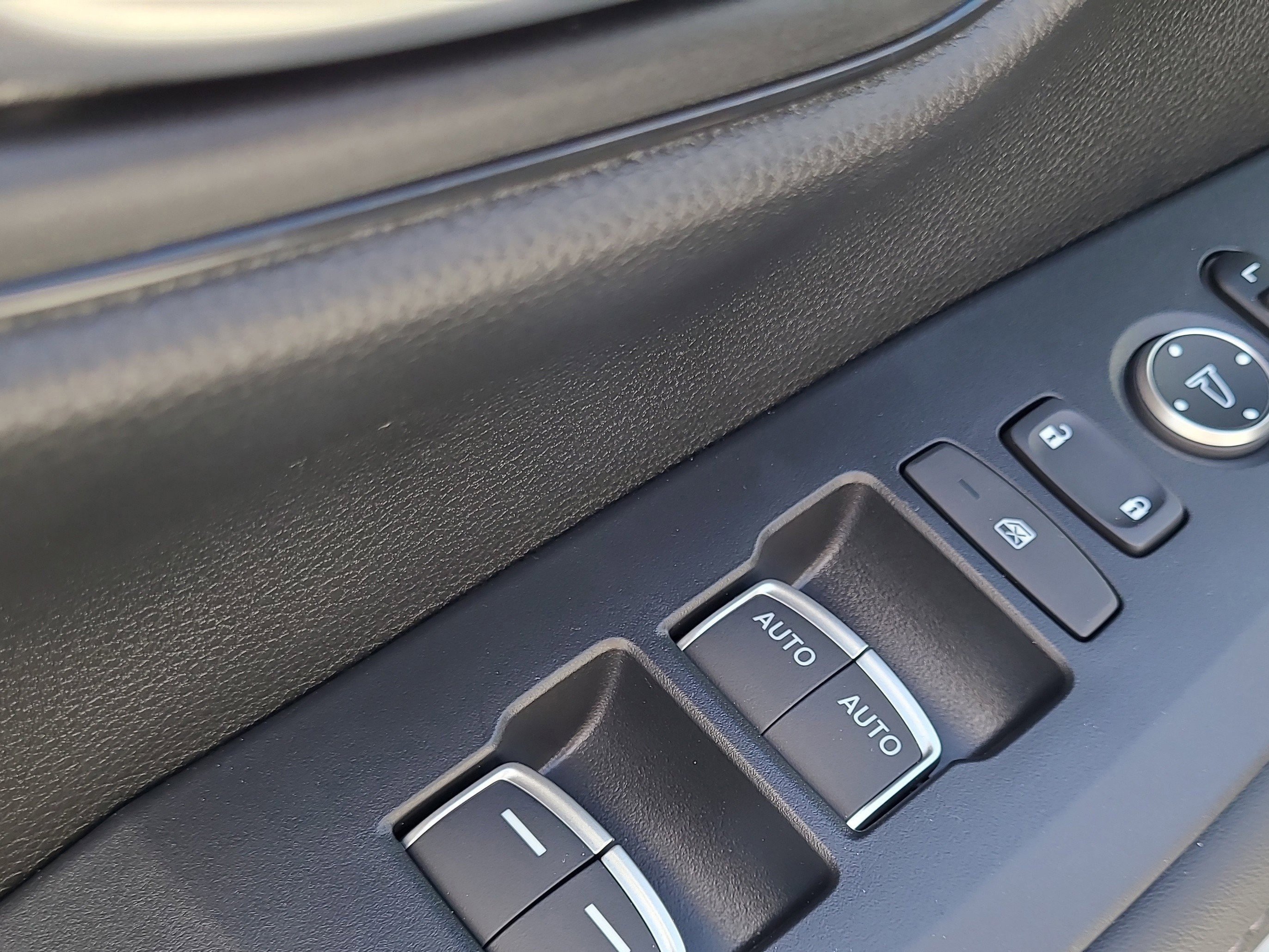 New 2026 Honda HR-V EX-L image 25