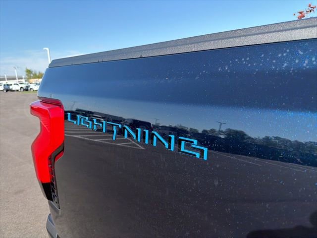 Used 2023 Ford F150 Lightning Platinum AWD/4WD image 8
