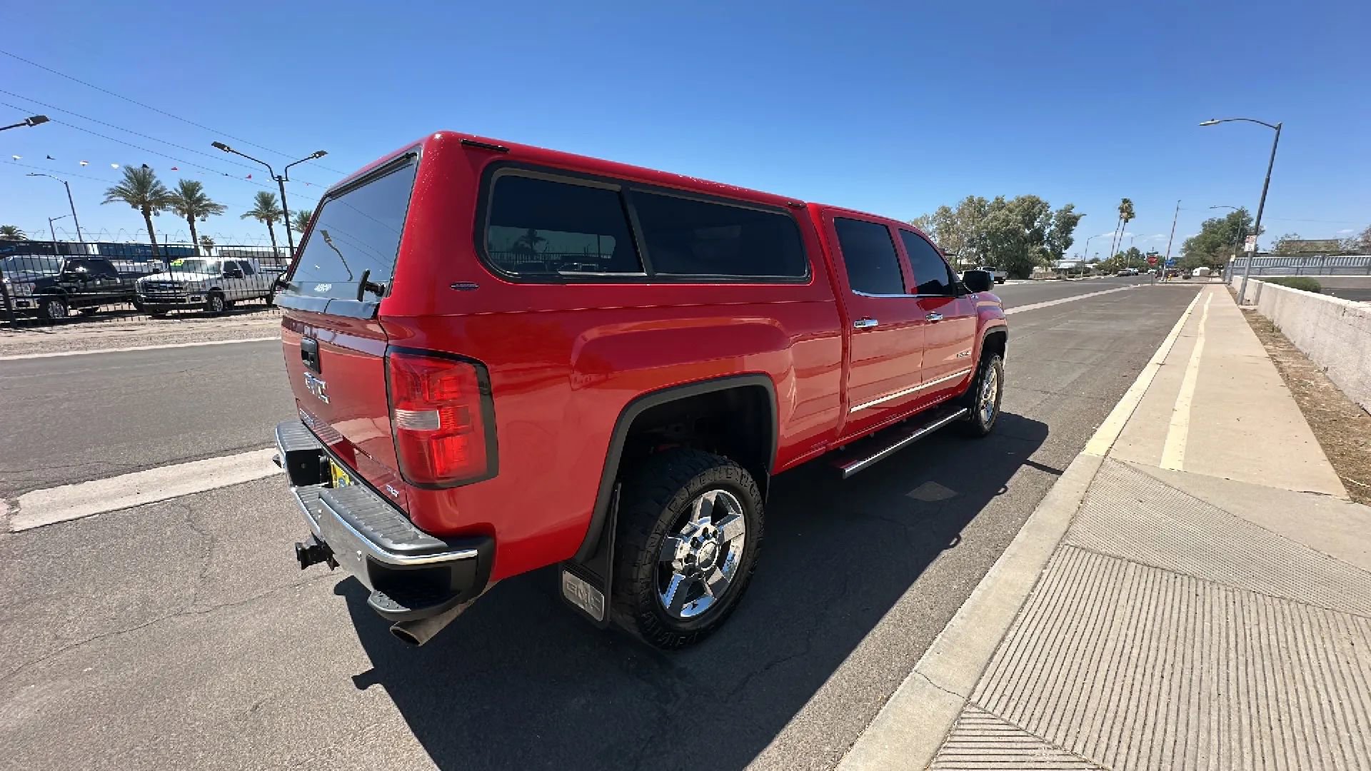Used 2015 GMC Sierra 2500 SLT AWD/4WD image 4