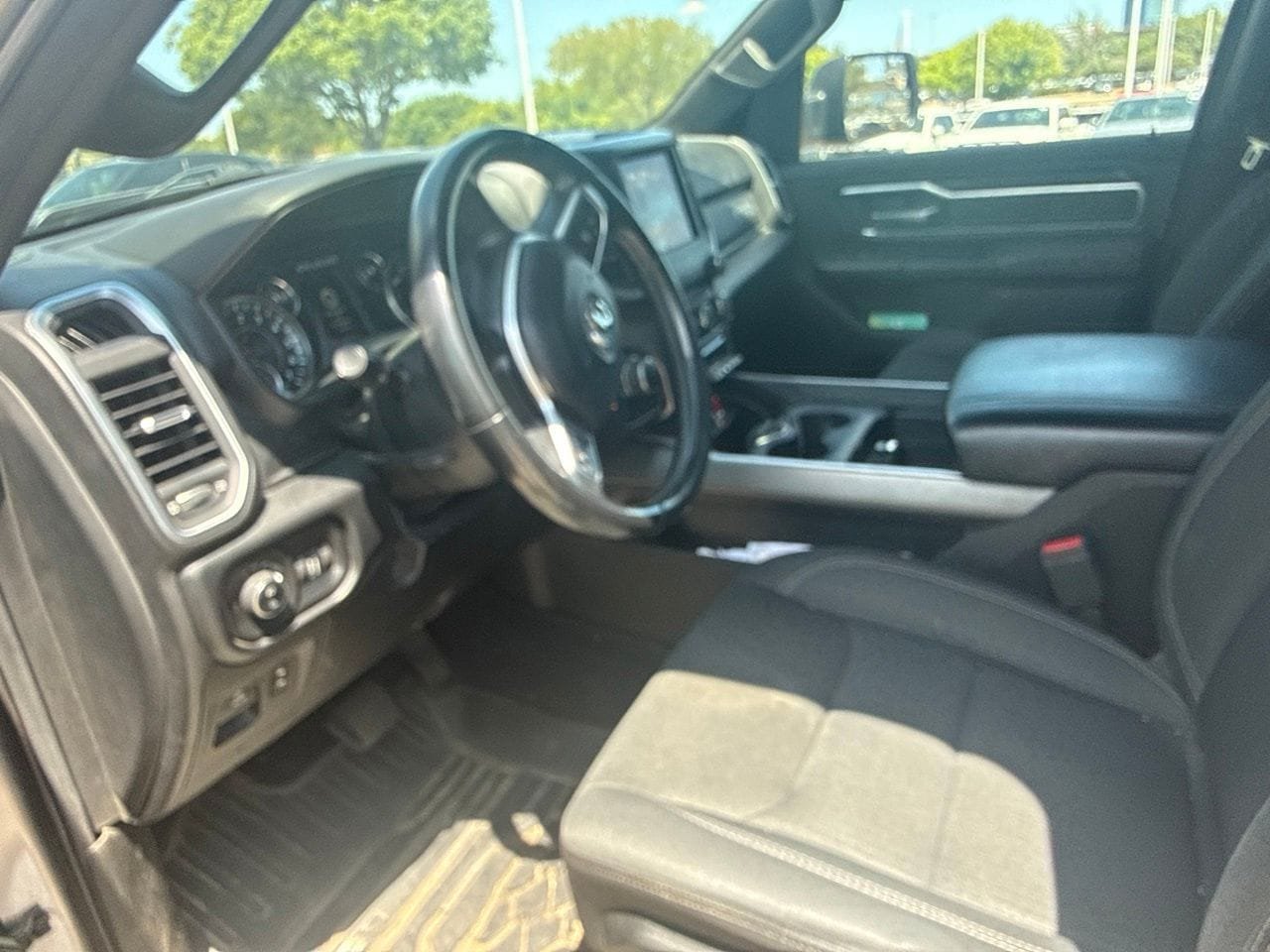 Used 2019 RAM 1500 Big Horn AWD/4WD image 2