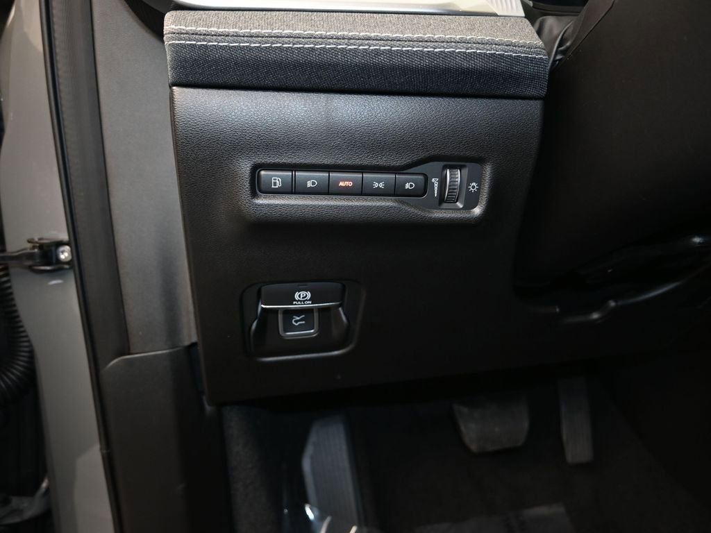 New 2026 Jeep Cherokee Laredo image 14