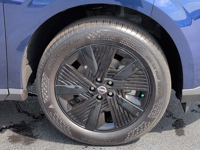 Certified 2025 Nissan Murano SV image 10