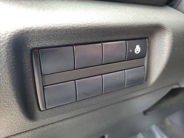 Used 2024 Nissan Kicks SR w/ SR Premium Package FWD image 19