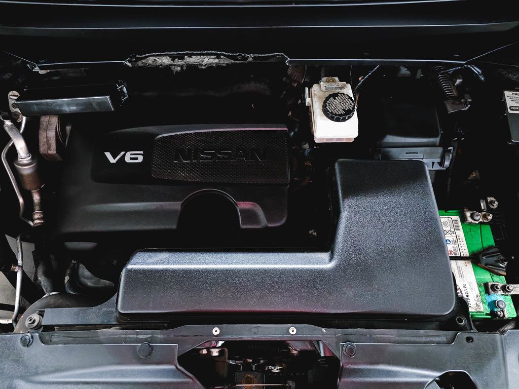 Used 2017 Nissan Pathfinder S image 12