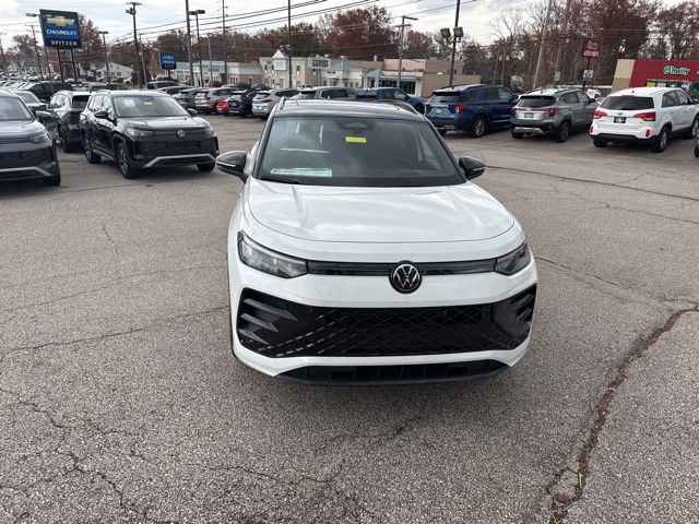 New 2026 Volkswagen Tiguan SE R-Line image 6