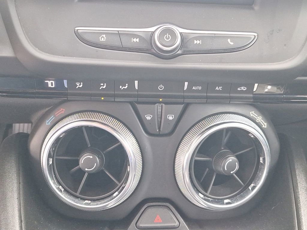 Used 2020 Chevrolet Camaro LT image 41