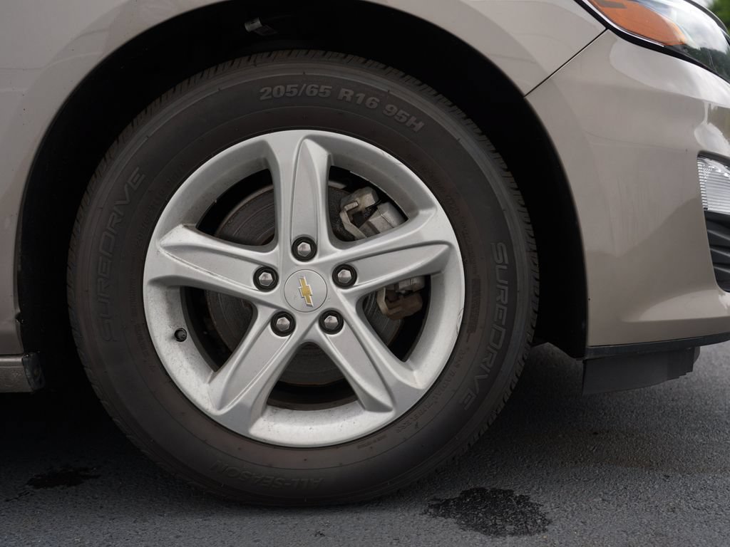 Used 2023 Chevrolet Malibu LT FWD image 31