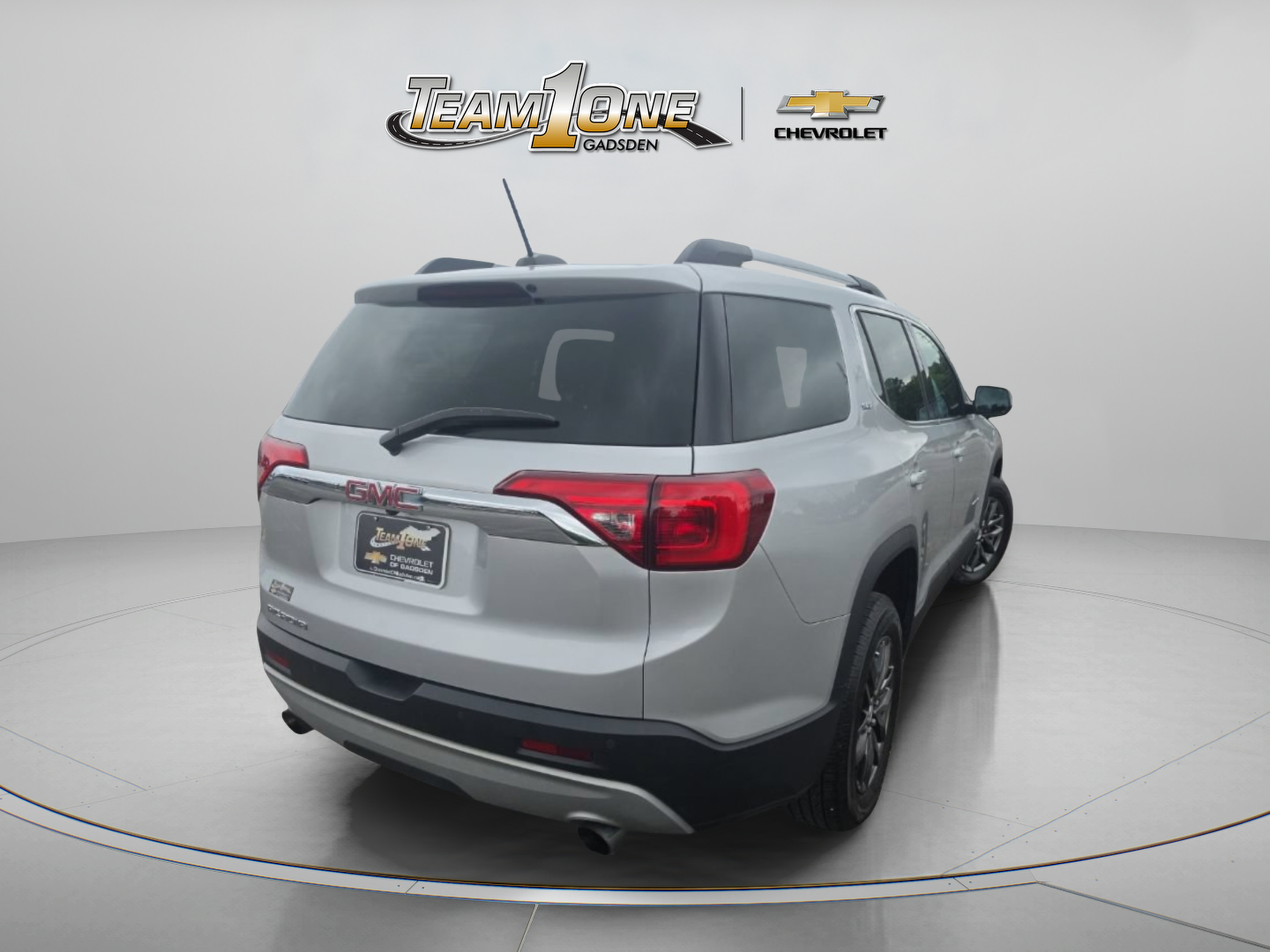 Used 2018 GMC Acadia SLT FWD image 8