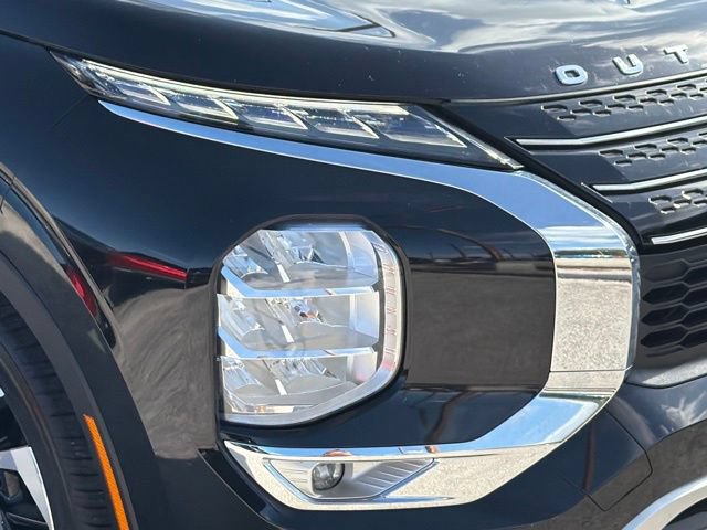 Used 2023 Mitsubishi Outlander SE FWD image 8