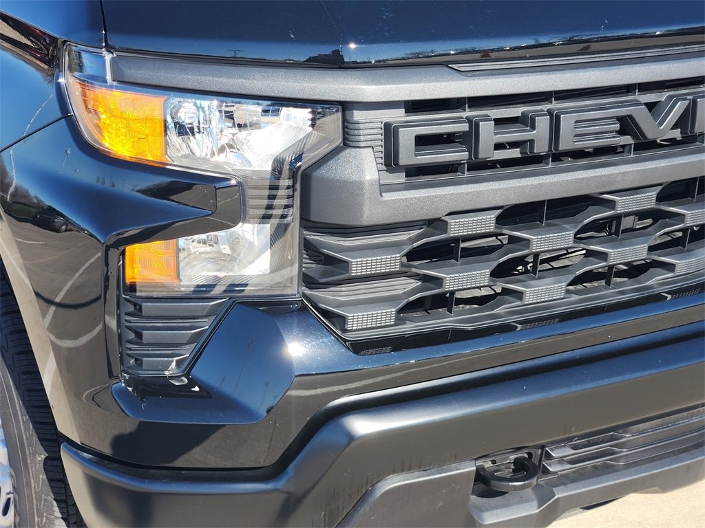 Used 2025 Chevrolet Silverado 1500 W/T w/ WT Value Package image 9