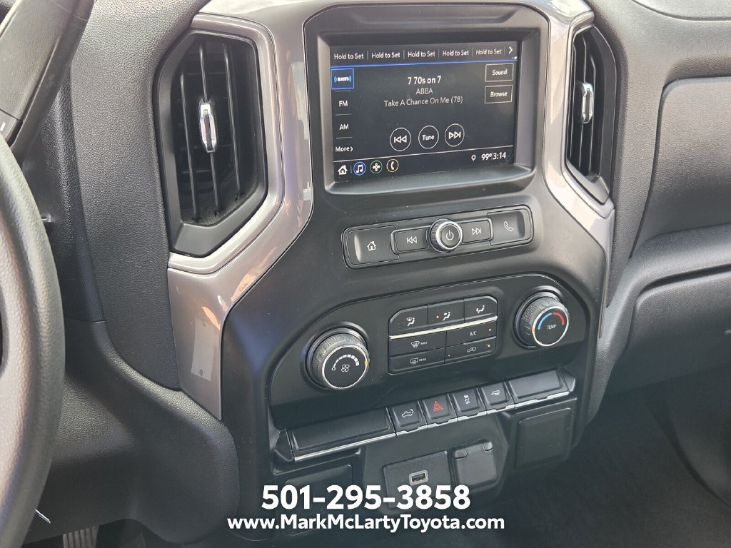 Used 2020 Chevrolet Silverado 1500 Custom w/ Custom Value Package RWD image 17