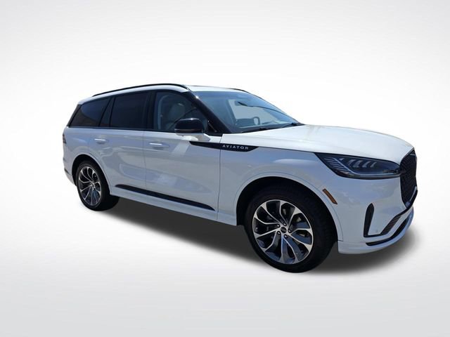 New 2025 Lincoln Aviator 2WD image 1